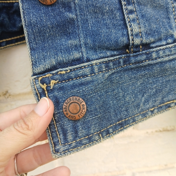 Abercrombie & Fitch Denim Jacket Trucker - Picture 3 of 6